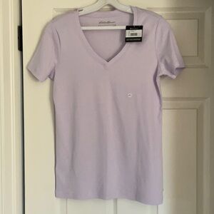 Eddie Bauer favorite short sleeve tee. Lavender mist. Size M